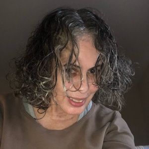 Meet your Posher, Mercedes